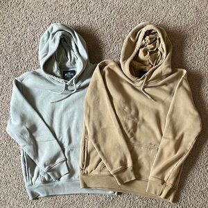Hollister Men's Hoodies - Gray and Tan